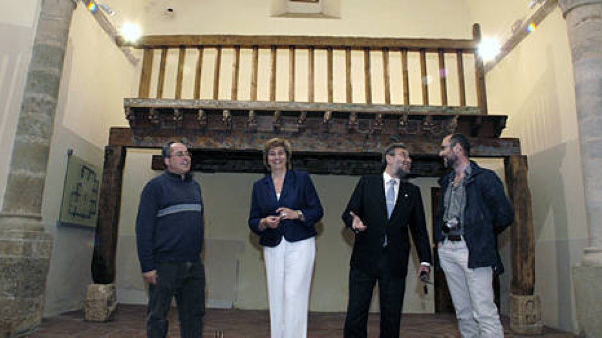ÁLVARO MARTÍNEZ-