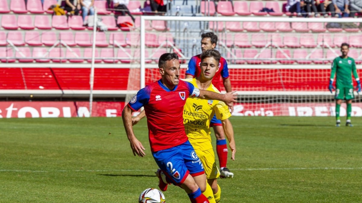 El Grupo del Numancia, con el Formentera a la cabeza, es el que menos puntos está necesitando para ocupar la primera posición. MARIO TEJEDOR