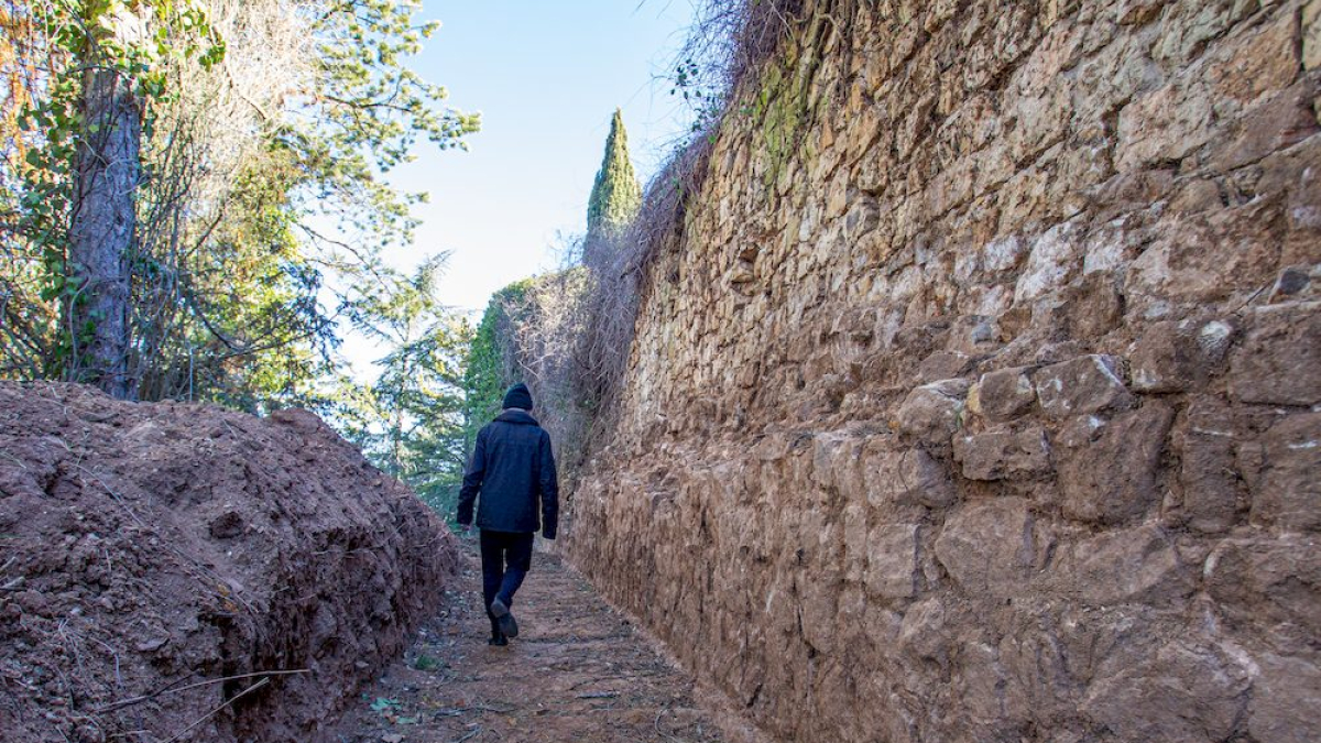 La muralla de Soria durante los trabajos en el Castillo. MARIO TEJEDOR
