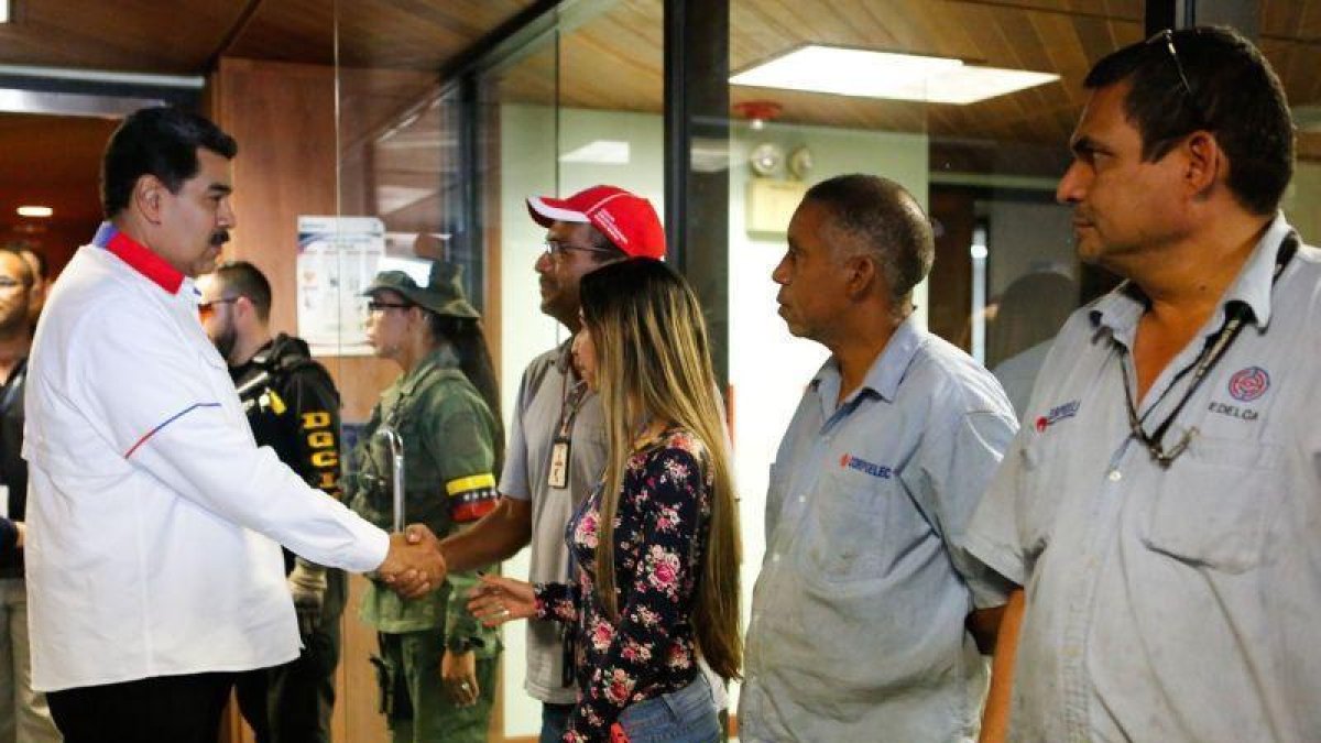 El presidente de Venezuela, Nicolás Maduro en una gira pública.-AFP / VENEZUELAN PRESIDENCY