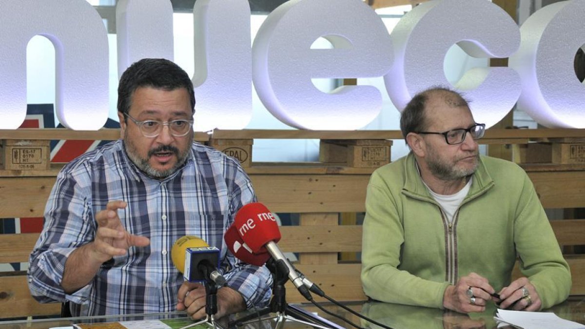 Joaquín Alcalde y Roberto Ortega, ayer, en la presentación de la cuarta reunión de primavera.-VALENTIN GUISANDE