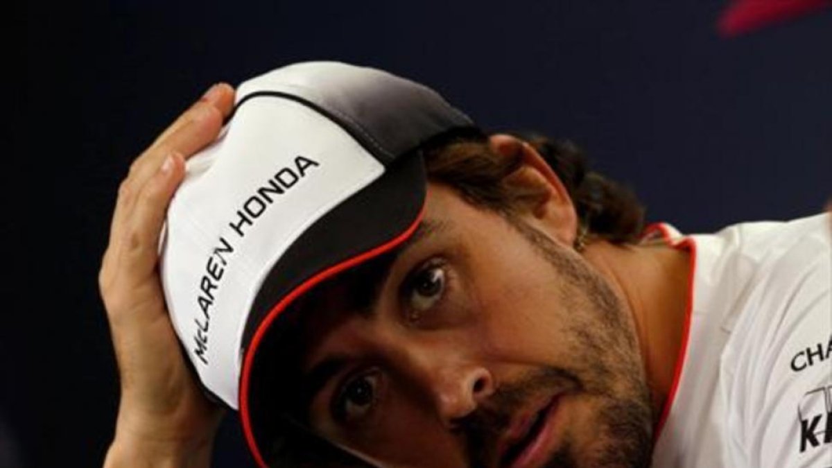 Fernando Alonso ya sabe que esta temporada será un desastre.-ALBERT GEA