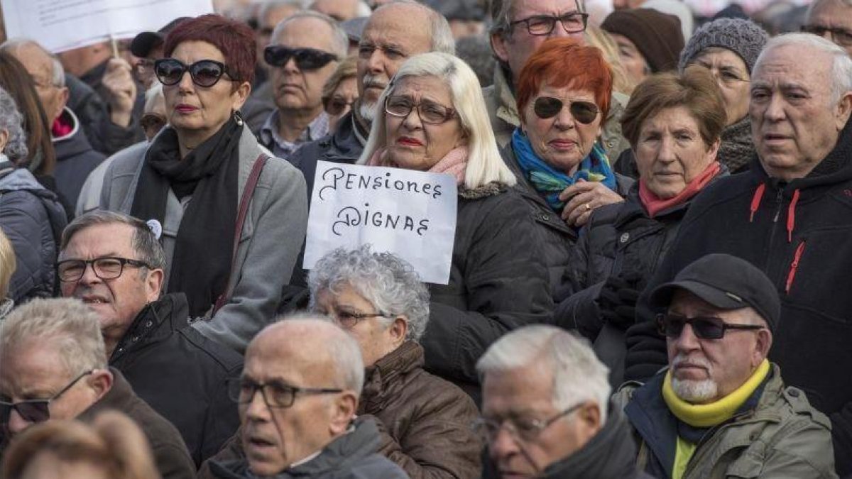 Concentración de pensionistas.-FERRAN SENDRA