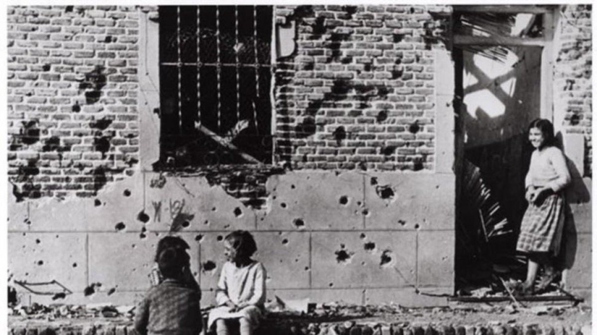 -ROBERT CAPA
