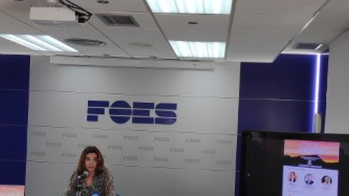 María Ángeles Fernández presenta el primer evento presencial de la Red de Talento de Soria, que tendrá  lugar el próximo 23 de diciembre en el Casino