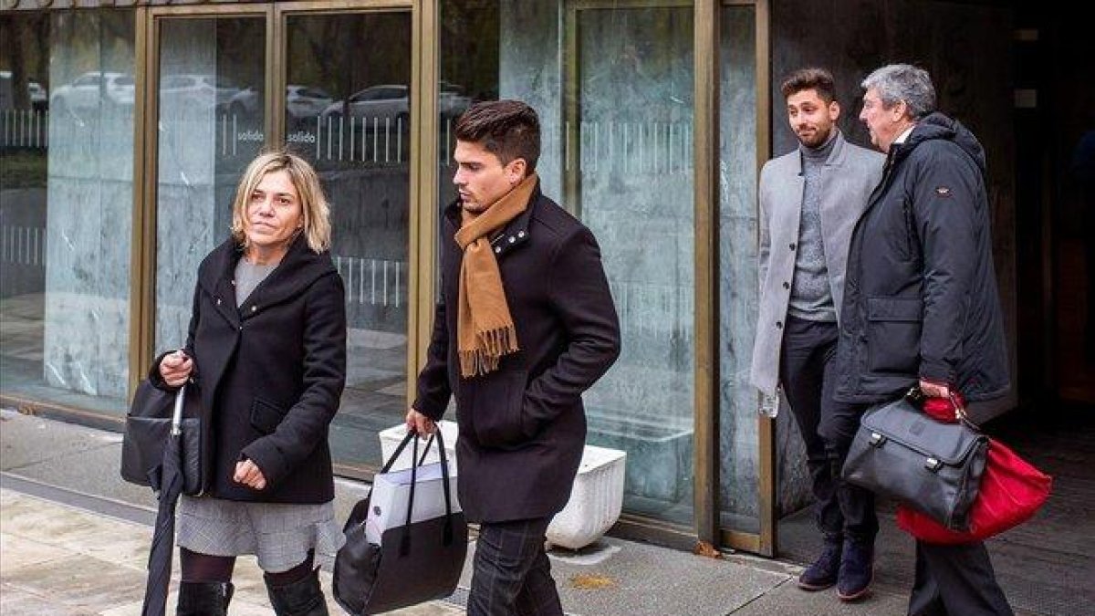 Imagen de archivo de dos de los tres exjugadores del Arandina acusados de una agresión sexual contra una menor.-HDS