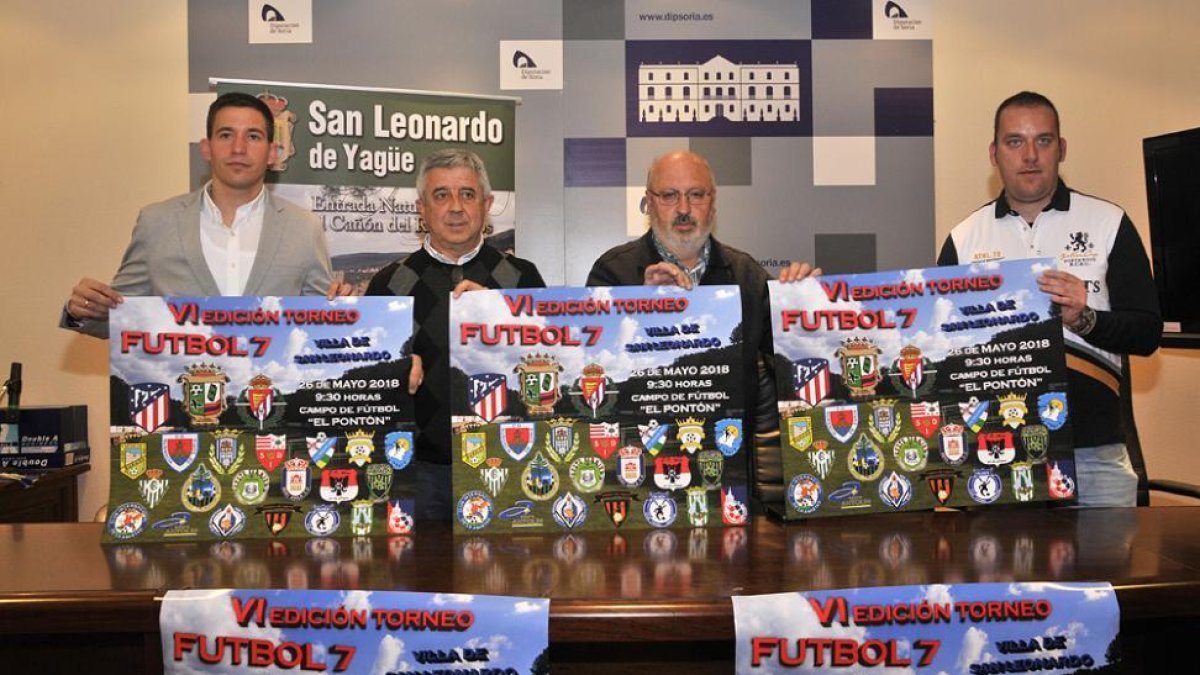 Goyo Encabo, Jesús Elvira, Amancio Martínez y Joel Fernández, ayer, en la presentación del torneo.-VALENTÍN GUISANDE