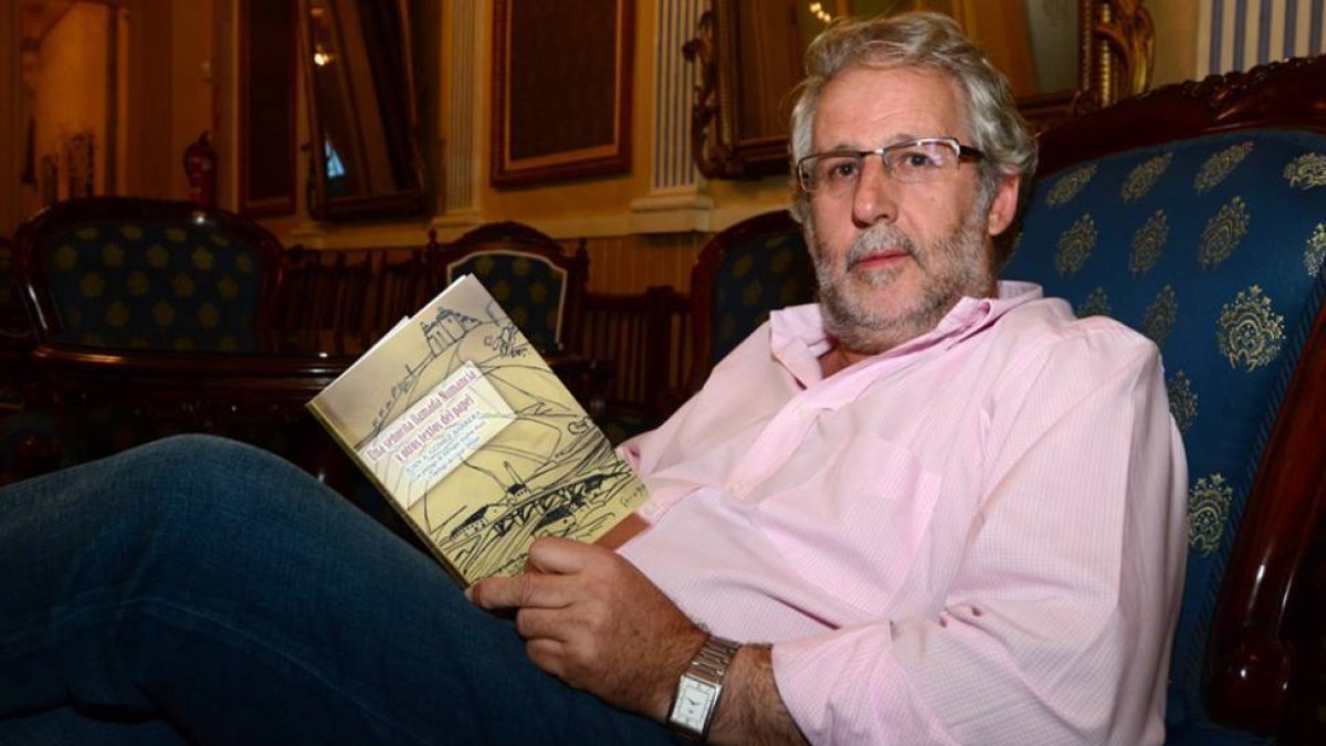Gómez Barrera ayer en la presentación del libro.-ÁLVARO MARTÍNEZ