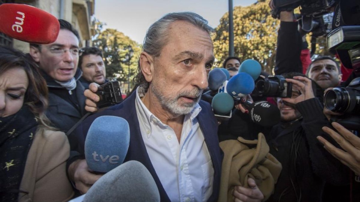 Francisco Correa, a su llegada al TSJCV este martes.-MIGUEL LORENZO