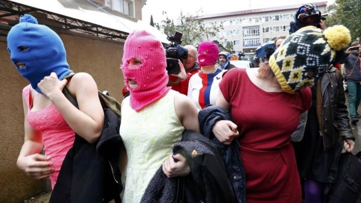 Activistas del grupo feminista ruso Pussy Riot.-REUTERS / SHAMIL ZHUMATOV