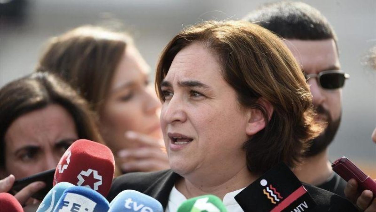 Ada Colau.-EFE / FERNANDO VILLAR