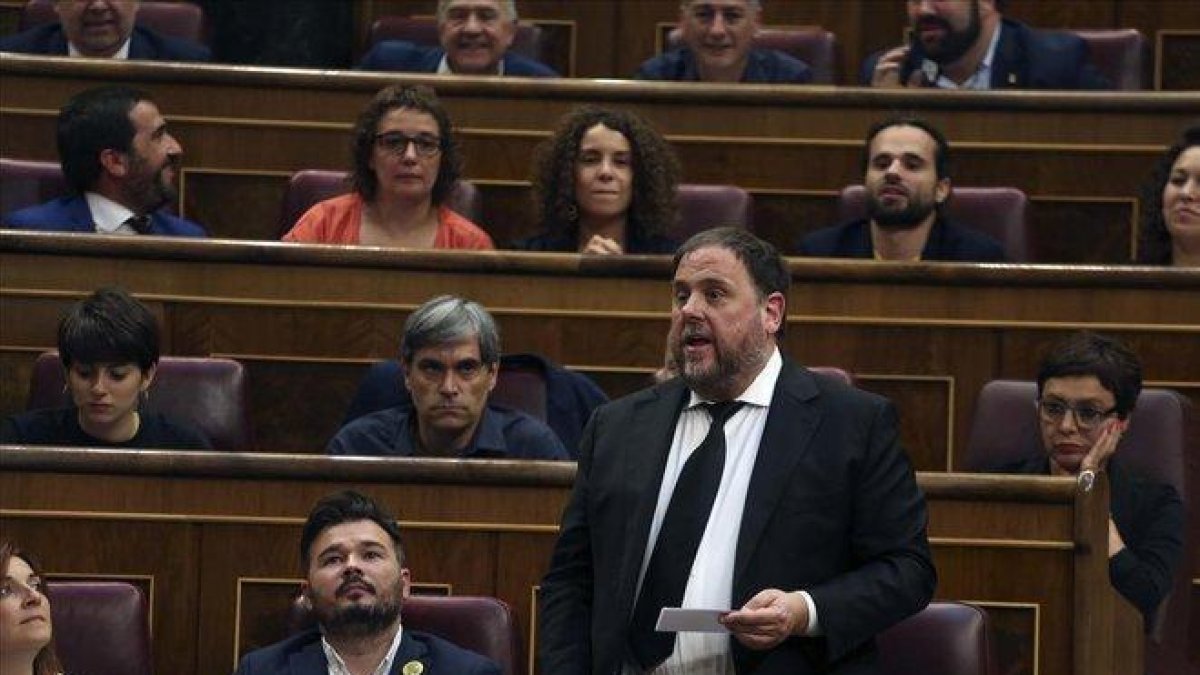El líder de ERC, Oriol Junqueras, en el Congreso durante la constitución de las Cortes.-DAVID CASTRO