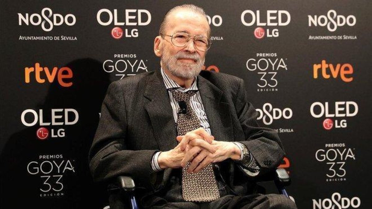 Narciso Ibañéz Serrador, en la Academia de Cine, a su llegada a la tradicional fiesta de nominados en el Teatro Real de Madrid-EFE/ KIKO HUESCA