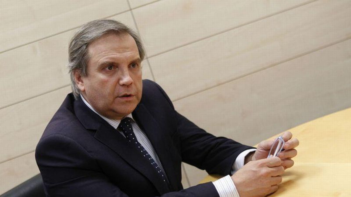 El portavoz del PSOE en el Ayuntamiento de Madrid, Antonio Miguel Carmona, en una imagen de archivo.-EPP (EFE / VÍCTOR LERENA)