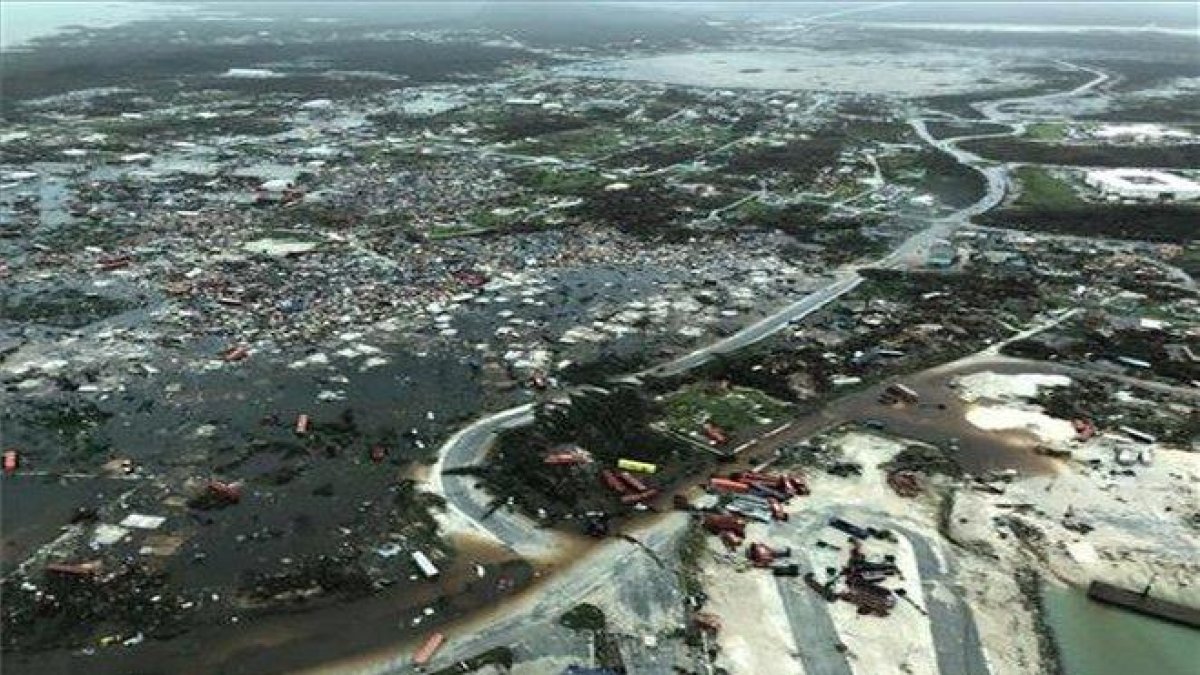 Imagen aérea de las Islas Ábaco en Bahamas, totalmente destruidas por el huracán Dorian.-