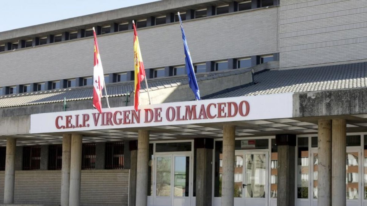 Colegio de la Virgen de Olmacedo-L.A.T.