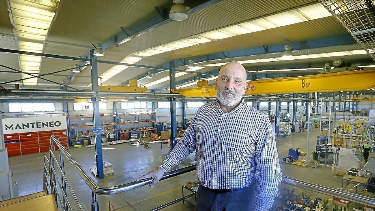 Diego Nanclares posa en las instalaciones de Manténeo en Palencia.-- MANUEL BRÁGIMO