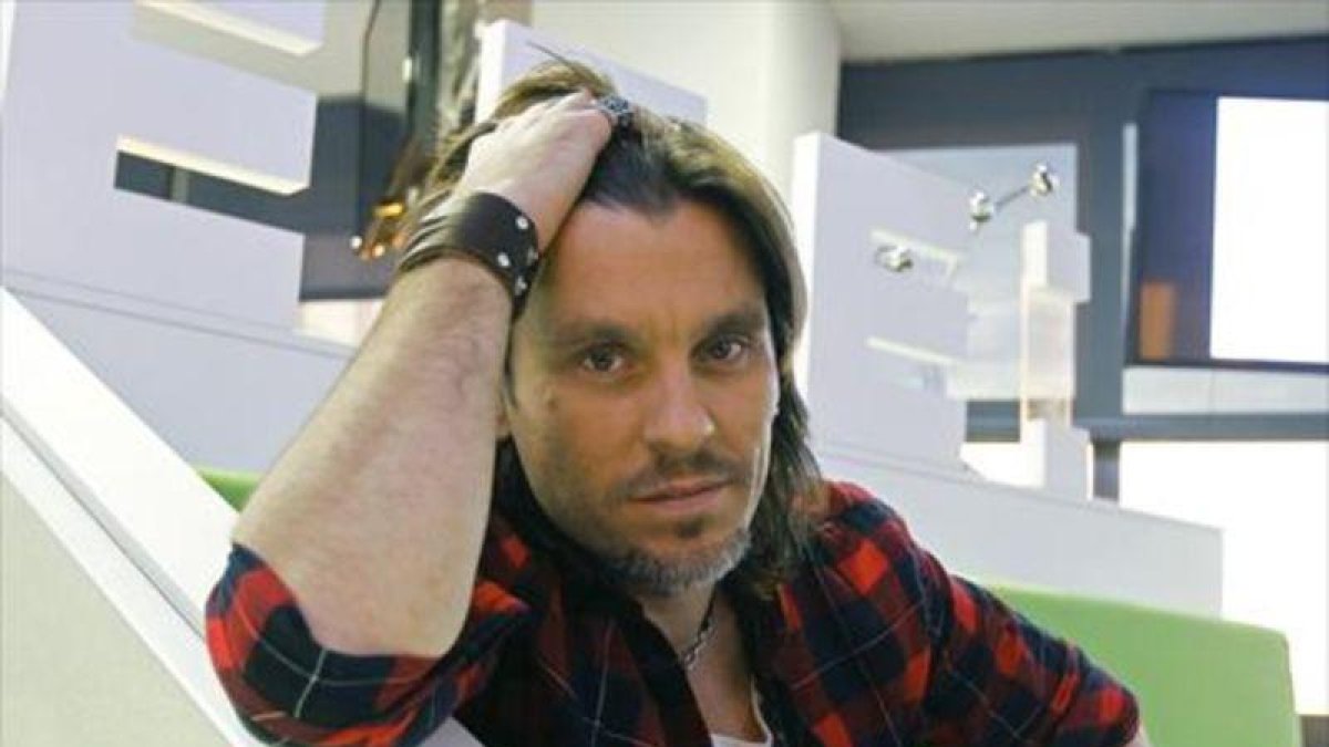 El cantante Javián.-VÍCTOR GONZÁLEZ / EFE