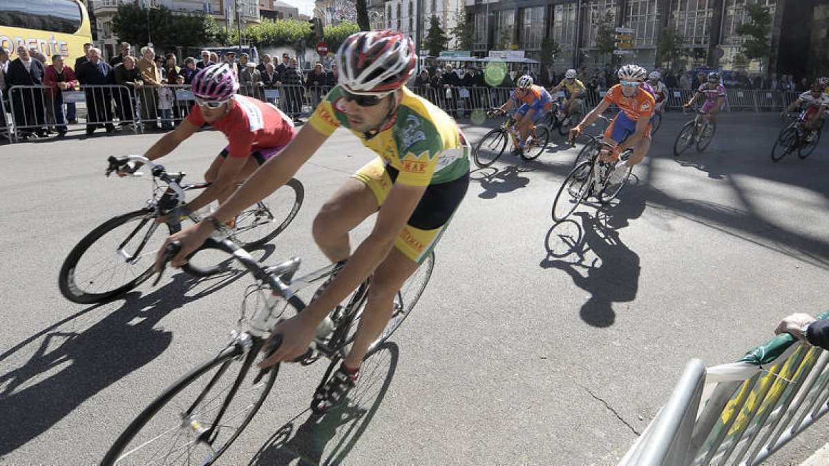 Un total de 40 corredores pariciparon en el Trofeo San Saturio / Álvaro Martínez-