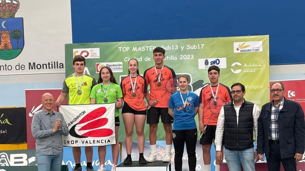 Daniela Corchon, de azul en el tercer puesto del podio. HDS