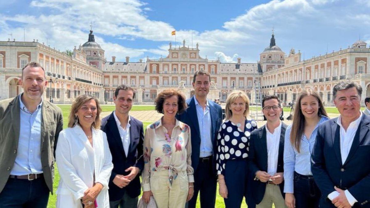 Los candidatos del PP por las nueve provincias de Castilla y León. HDS