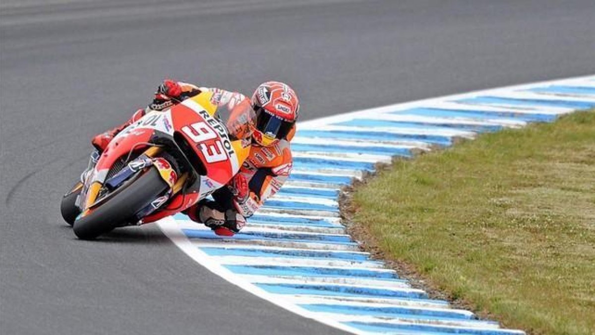 Marc Márquez durante la primera tanda de entrenamientos libres en Phillip Island.-EFE / JOE CASTRO