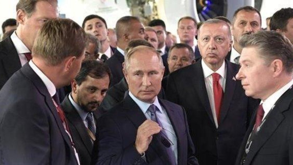 Putin muestra a Erdogan una feria de aviación en Zhukovski, cerca de Moscú.-ALEKSÉI NIKOLSKY (SPÚTNIK)