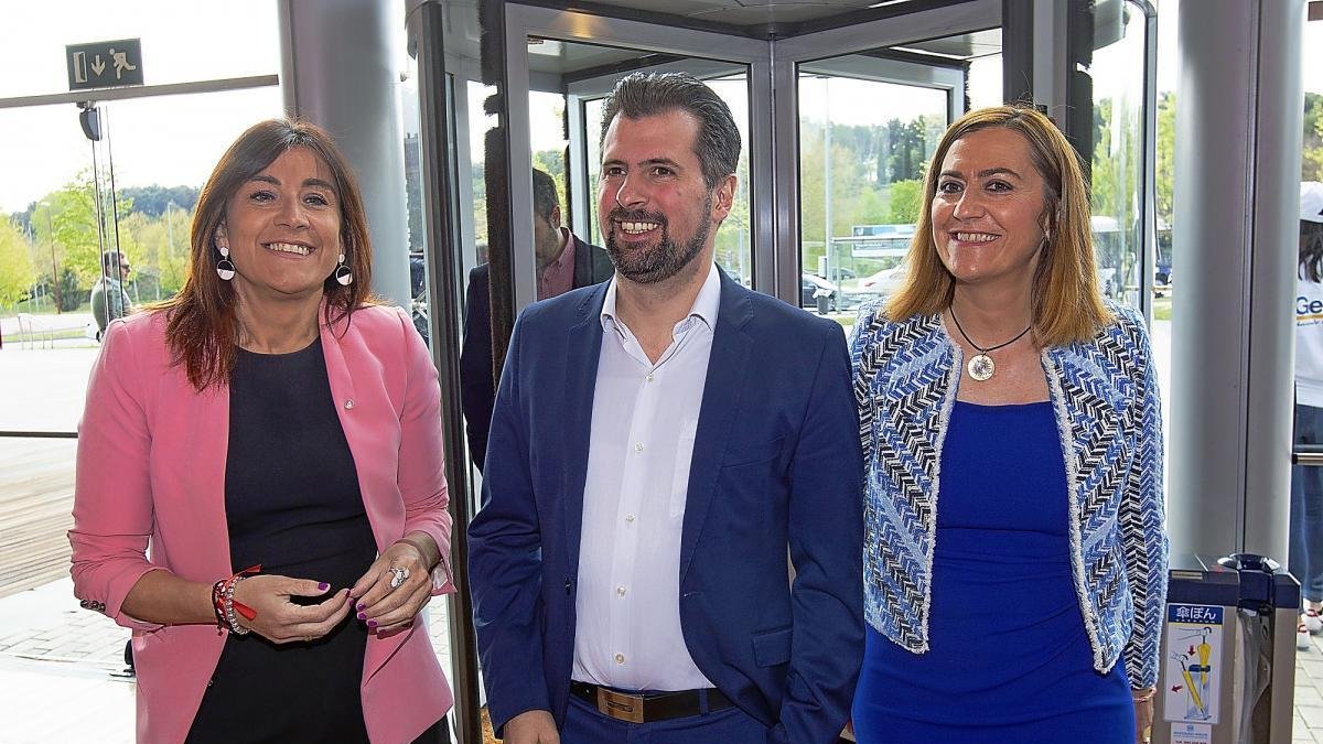 Ana Sánchez, Luis Tudanca y Virginia Barcones. --J. M. LOSTAU