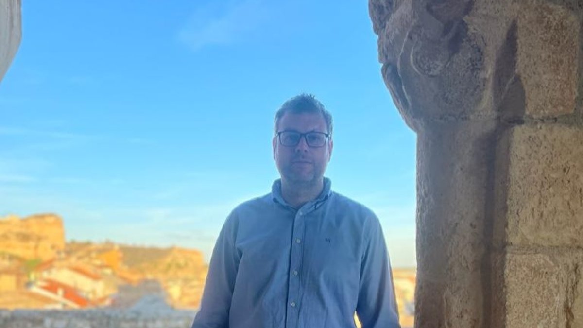 Luis Ángel Martín Celma, cabeza de lista del PP a la Alcaldía de San Esteban de Gormaz. HDS
