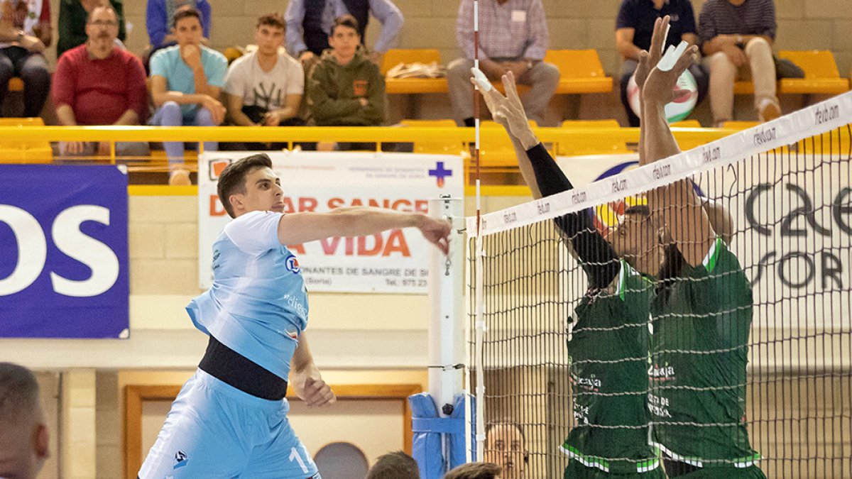 El Rio Duero Voley venció al Unicaja Almería en su partido de liga. GONZALO MONTESEGURO