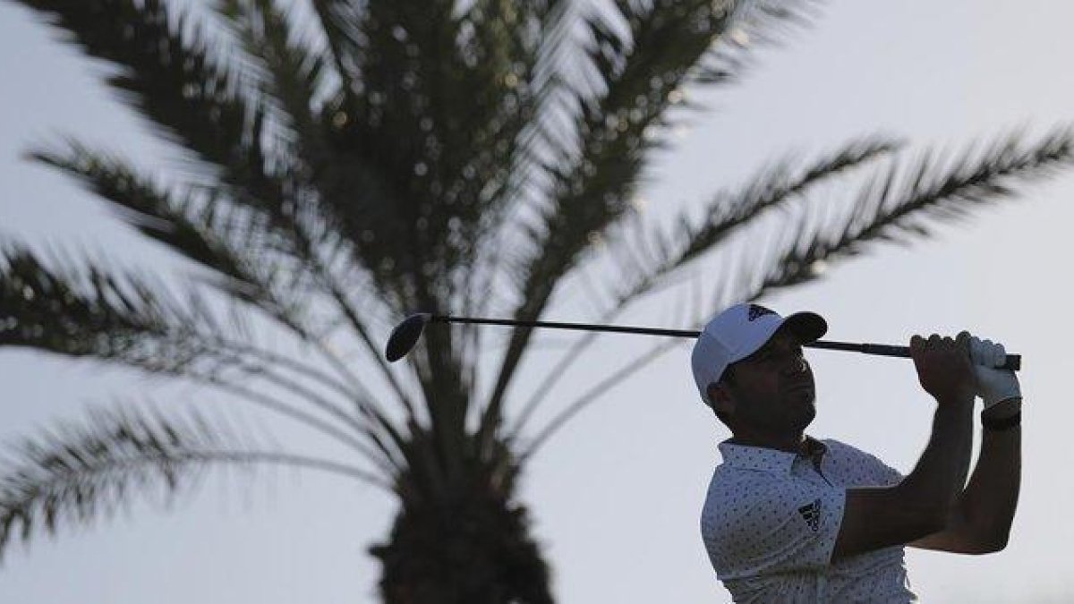 Sergio García, en acción en el torneo de Abu Dabi-KAMRAN JEBREILI (AP)