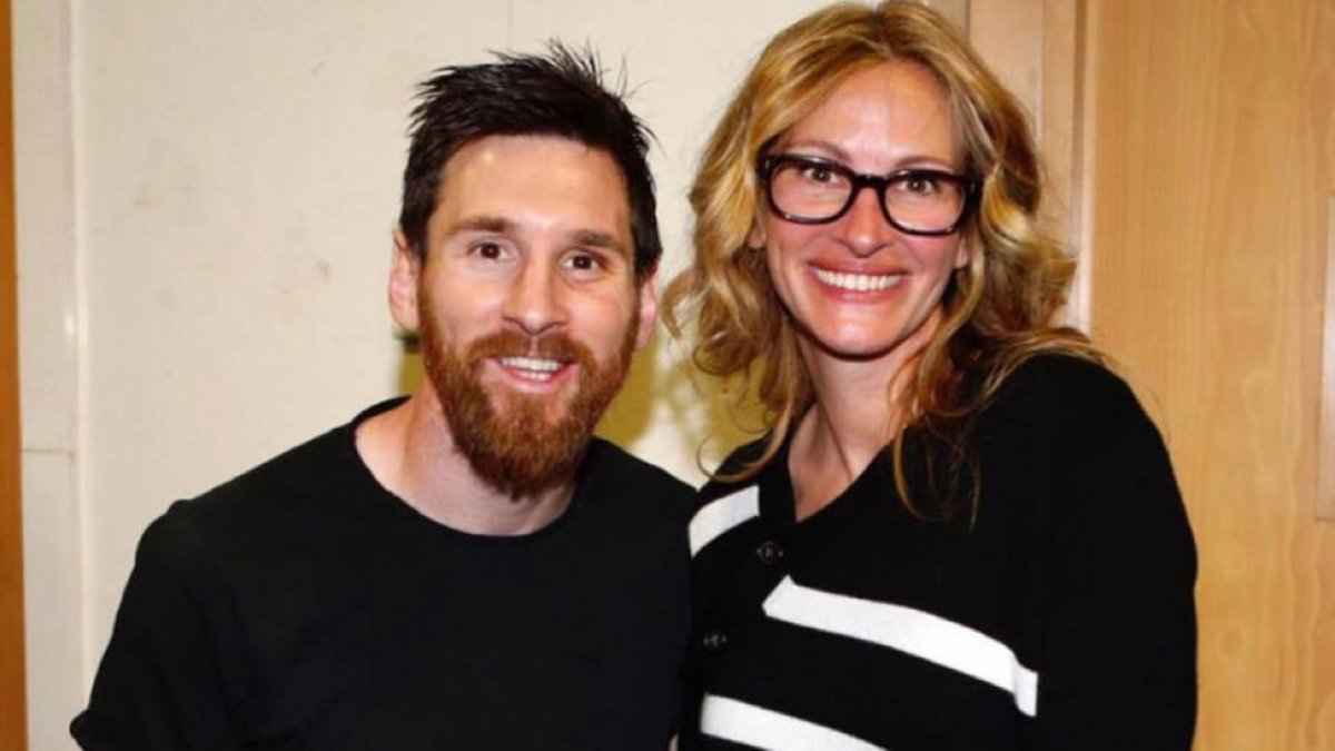 Messi junto a Julia Roberts, tras ganar el clásico.-FACEBOOK