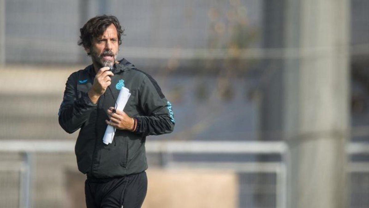 Quique, en un entrenamiento del Espanyol en Sant Adriá.-JORDI COTRINA
