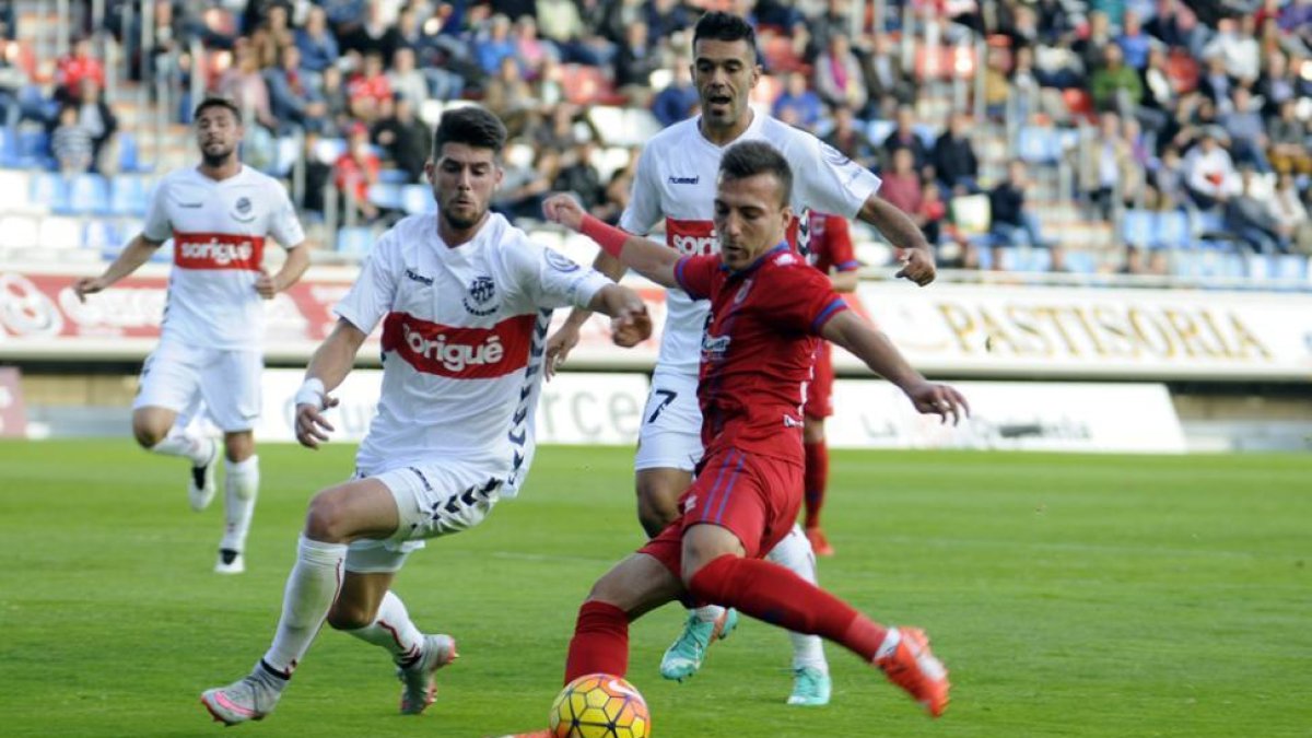 En el partido de Los Pajaritos, Numancia y Nástic empataron a un gol.-DIEGO MAYOR