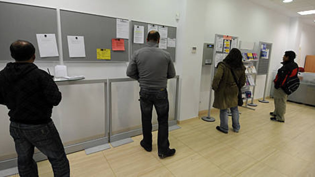Oficinas de empleo de la capital./ V. G. -