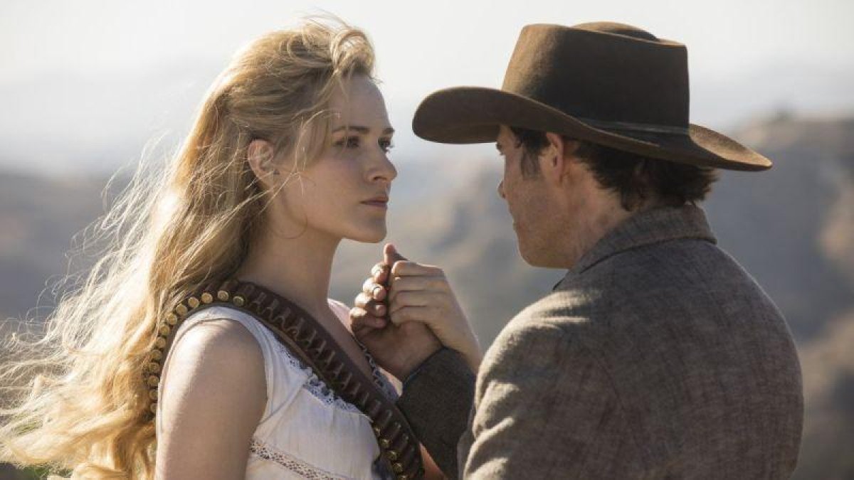Dolores Abernathy, encarnada por Evan Rachel Wood, en la segunda temporada de Westworld.-HBO