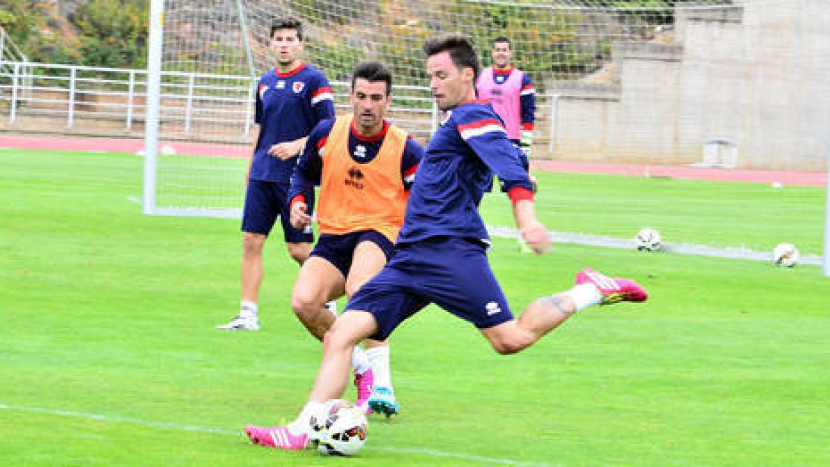 Gerrit puede debutar este año en Segunda División. / ÁLVARO MARTÍNEZ-