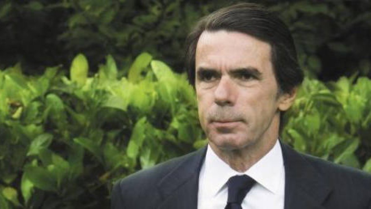 Portada del nuevo libro biográfico de José María Aznar. EFE-