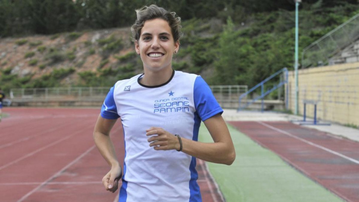 Marta Pérez lograba la medalla de plata con su equipo Seoane Pampín.-Valentín Guisande