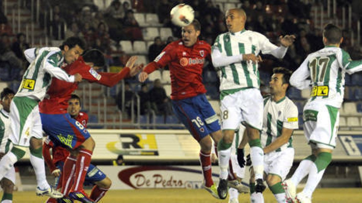 El Numancia disputa en marzo cuatro encuentros casa. / VALENTÍN GUISANDE-
