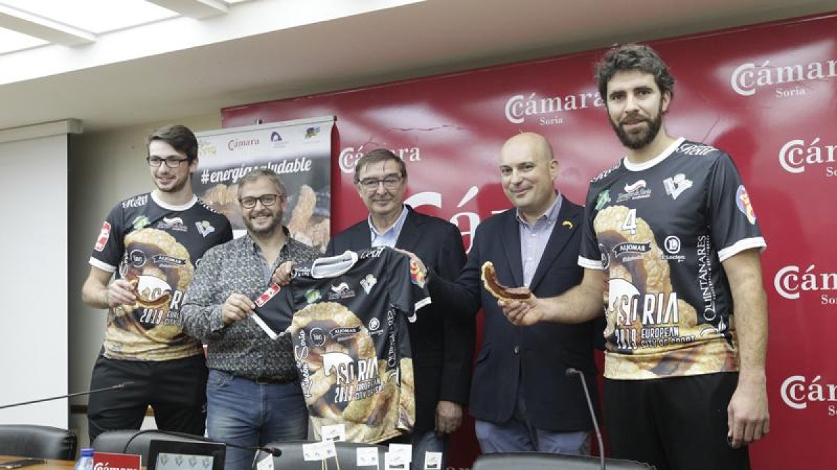 Juanfran Frías, Alfredo Cabrerizo, Samuel Moreno, Juan José Delgado y Manuel Sevillano, ayer.-LUIS ÁNGEL TEJEDOR