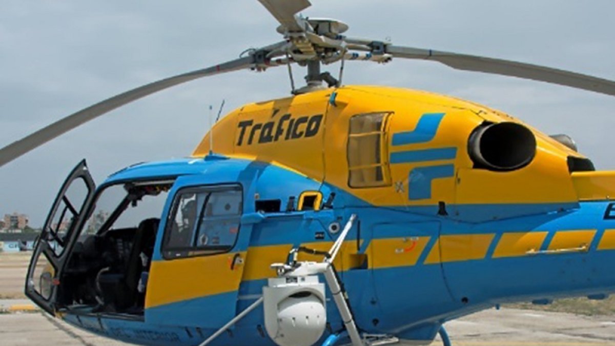 Un helicóptero de la Dirección General de Tráfico. HDS