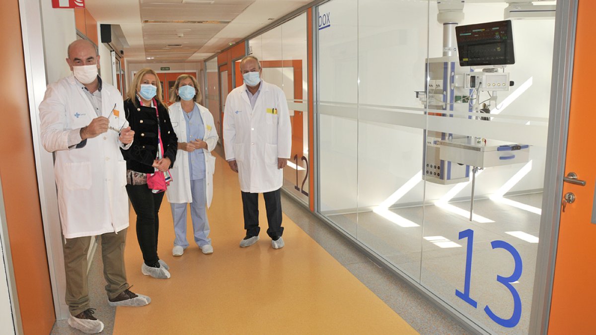 Presentación de los cuatro nuevos puestos estructurales de UCI en el Hospital Santa Bárbara de Soria. -VALENTÍN GUISANDE