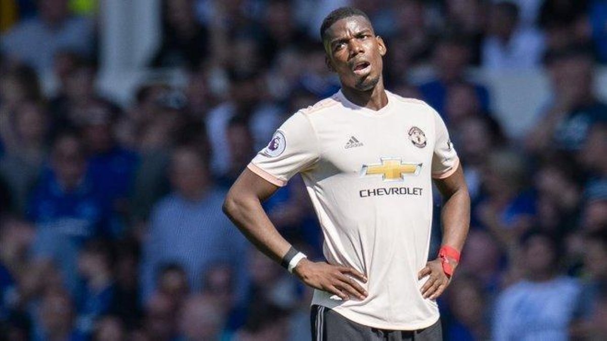 Pogba en la derrota del United ante el Everton (4-0).-EL PERIÓDICO