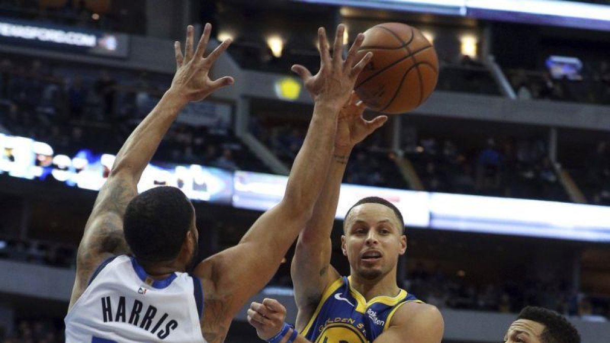 Curry, en acción.-AP