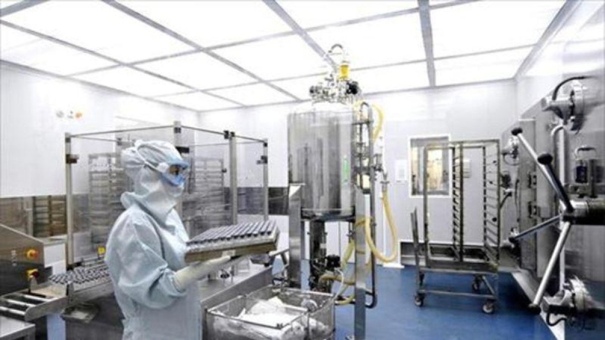 Ampliación 8Un aspecto de un laboratorio de Reig Jofre en Barcelona.-EL PERIÓDICO
