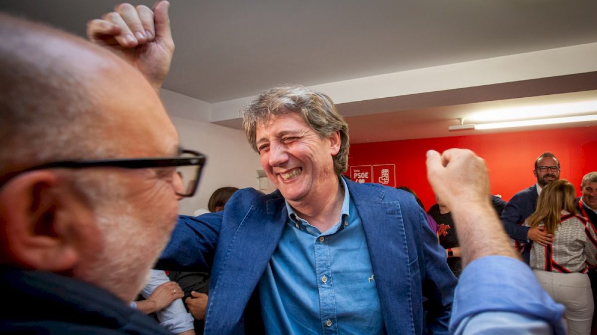 El PSOE vuelve a arrasar en la capital. MARIO TEJEDOR