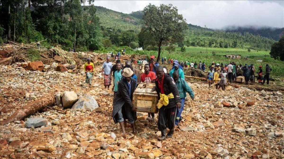 El paso del ciclón Idai en Mozambique provoca la muerte de 162 personas.-AFP / ZINYANGE AUNTONY