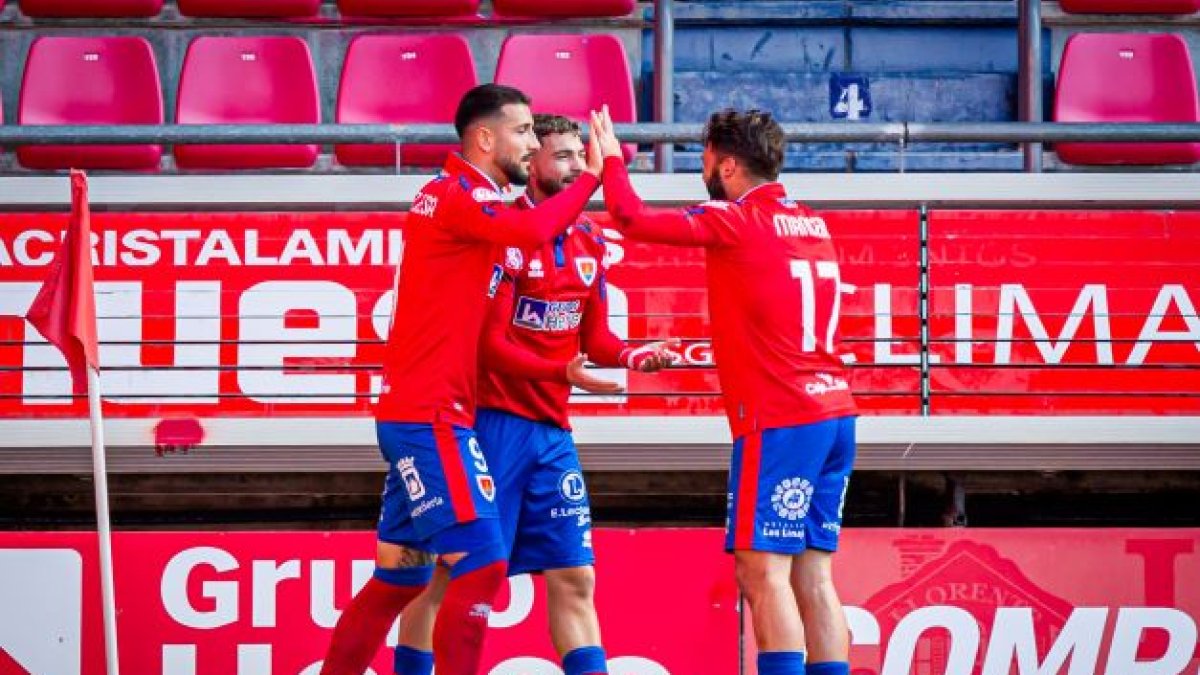 Los numantinos quieren volver a celebrar una victoria en casa después de dos meses. MARIO TEJEDOR