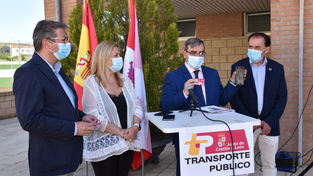 De izquierda a derecha, Peregrina, De Gregorio, Sanz Merino y Serrano.-HDS